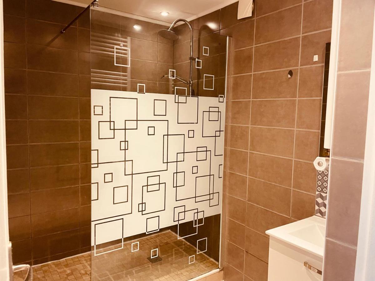 Appartement 2 Chambres Avec Parking Prive Gratuit Dijon Eksteriør billede