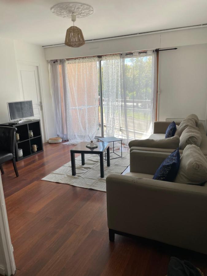 Appartement 2 Chambres Avec Parking Prive Gratuit Dijon Eksteriør billede